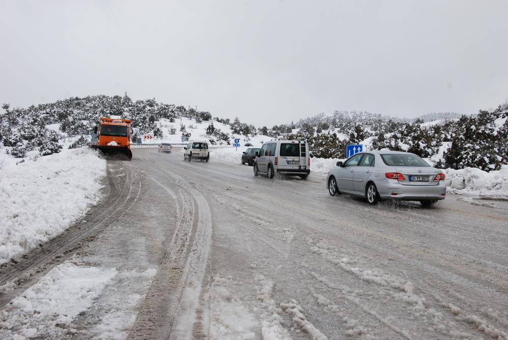 Konya - Antalya yolu Alacabel’de son durum 4